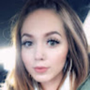 Meet your Posher, Daniela